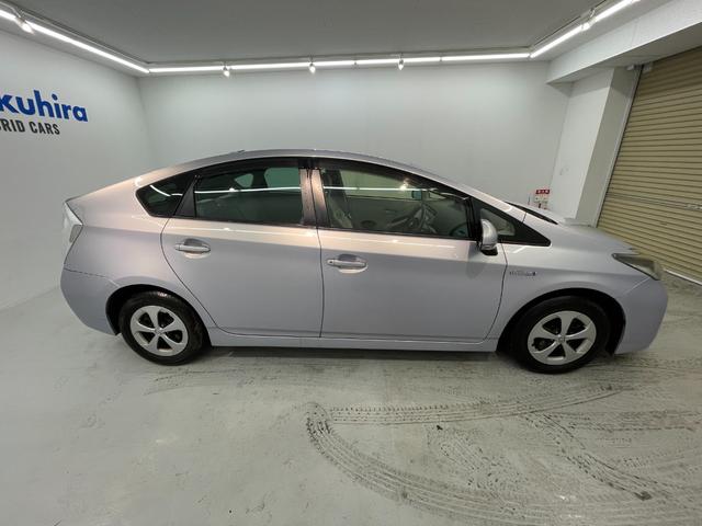 プリウス S ナビ TV Bluetooth接続 バックカメラ ドライブレコーダー ビルドインETC HIDヘッドライト フォグランプ スマートキー(14枚目)