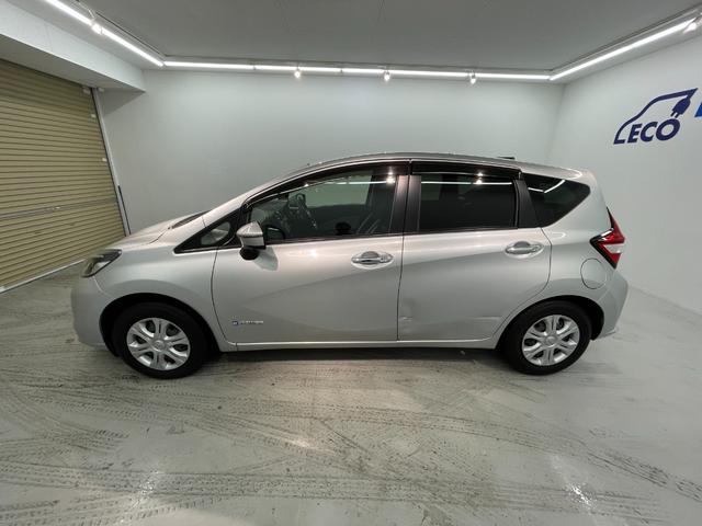 ノート e-パワー X 純正ナビ フルセグTV ETC バックカメラ ドライブレコーダーアラウンドビューモニター インテリジェントルームミラー 踏み間違い防止アシスト(10枚目)