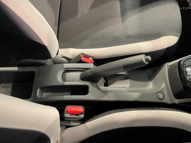 ノート e-パワー X 純正ナビ フルセグTV ETC バックカメラ ドライブレコーダーアラウンドビューモニター インテリジェントルームミラー 踏み間違い防止アシスト(31枚目)