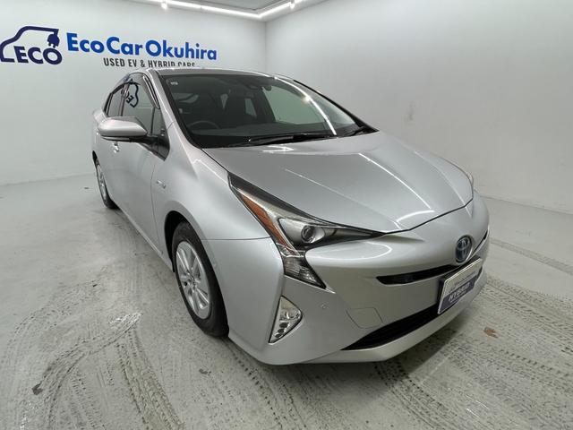 プリウス Sセーフティプラス 純正ナビ フルセグTV Bluetooth接続 バックカメラ ETC LEDヘッドライト フォグランプ スマートキー プッシュスタート(15枚目)