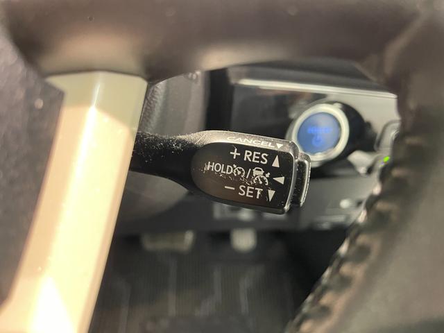 プリウス Sセーフティプラス 純正ナビ フルセグTV Bluetooth接続 バックカメラ ETC LEDヘッドライト フォグランプ スマートキー プッシュスタート(25枚目)