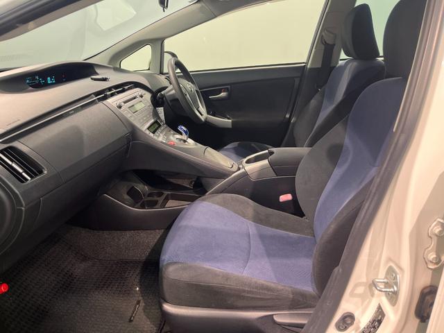 プリウス S オーディオラジオ ビルトインETC HIDヘッドライト フォグランプ スマートキー プッシュスタート パワーウィンドウ パワーステーション(50枚目)