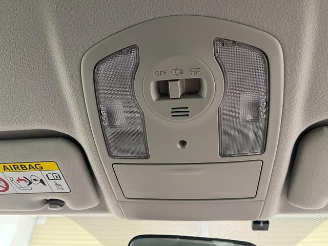 プリウス S オーディオラジオ ビルトインETC HIDヘッドライト フォグランプ スマートキー プッシュスタート パワーウィンドウ パワーステーション(53枚目)