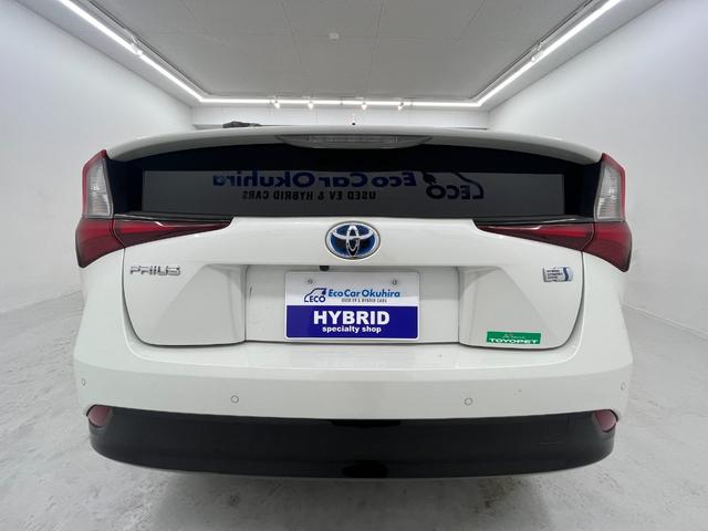 プリウス Ｓツーリングセレクション　アルパイン９インチナビ　フルセグＴＶ　Ｂｌｕｅｔｈｏｏｔｈ接続　バックカメラ　シートヒーター　ＥＴＣ　レザーシート　ドライブレコーダー　ＬＥＤヘッドライト（12枚目）