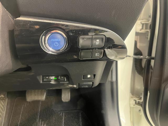 プリウス Ｓツーリングセレクション　アルパイン９インチナビ　フルセグＴＶ　Ｂｌｕｅｔｈｏｏｔｈ接続　バックカメラ　シートヒーター　ＥＴＣ　レザーシート　ドライブレコーダー　ＬＥＤヘッドライト（29枚目）