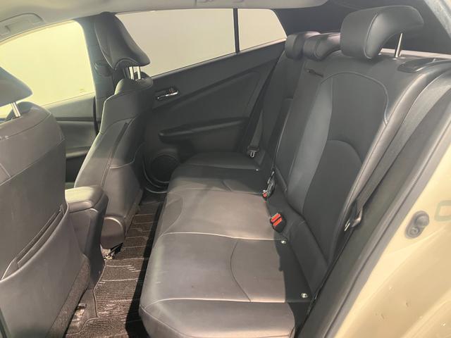 プリウス Ｓツーリングセレクション　アルパイン９インチナビ　フルセグＴＶ　Ｂｌｕｅｔｈｏｏｔｈ接続　バックカメラ　シートヒーター　ＥＴＣ　レザーシート　ドライブレコーダー　ＬＥＤヘッドライト（49枚目）