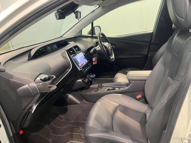 プリウス Ｓツーリングセレクション　アルパイン９インチナビ　フルセグＴＶ　Ｂｌｕｅｔｈｏｏｔｈ接続　バックカメラ　シートヒーター　ＥＴＣ　レザーシート　ドライブレコーダー　ＬＥＤヘッドライト（51枚目）