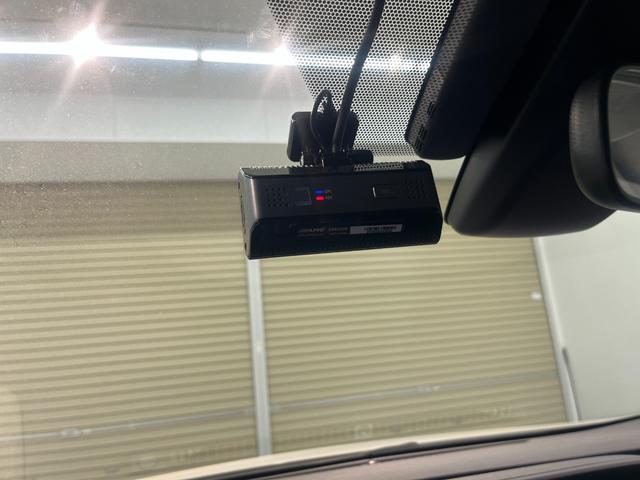 プリウス Ｓツーリングセレクション　アルパイン９インチナビ　フルセグＴＶ　Ｂｌｕｅｔｈｏｏｔｈ接続　バックカメラ　シートヒーター　ＥＴＣ　レザーシート　ドライブレコーダー　ＬＥＤヘッドライト（59枚目）