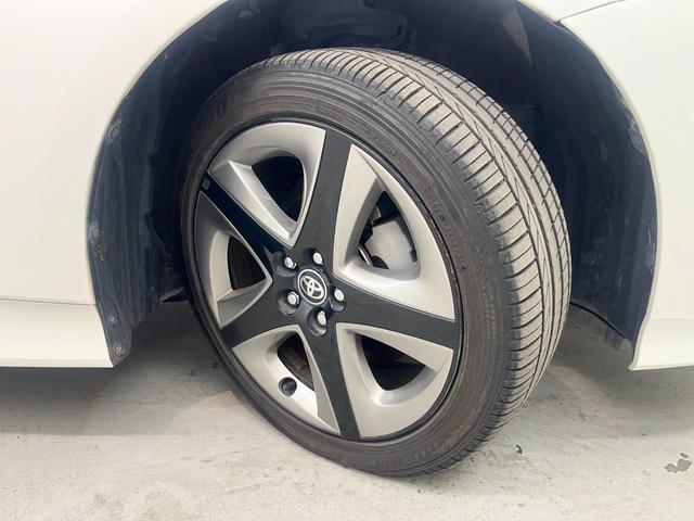 プリウス Ｓツーリングセレクション　アルパイン９インチナビ　フルセグＴＶ　Ｂｌｕｅｔｈｏｏｔｈ接続　バックカメラ　シートヒーター　ＥＴＣ　レザーシート　ドライブレコーダー　ＬＥＤヘッドライト（66枚目）