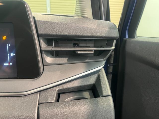 ノート Ｘ　純正９インチナビ　フルセグＴＶ　デジタルインナーミラー　　置き充電　Ｂｌｕｅｔｈｏｏｔｈ接続　ＥＴＣ　バックカメラ　アラウンドビューモニター　ＬＥＤヘッドライト　フォグランプ　ドライブレコーダー（28枚目）