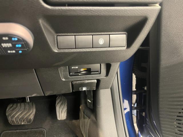 ノート Ｘ　純正９インチナビ　フルセグＴＶ　デジタルインナーミラー　　置き充電　Ｂｌｕｅｔｈｏｏｔｈ接続　ＥＴＣ　バックカメラ　アラウンドビューモニター　ＬＥＤヘッドライト　フォグランプ　ドライブレコーダー（30枚目）