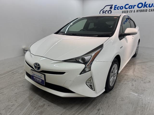 プリウス Ｓ　ナビ　ＴＶ　Ｂｌｕｅｔｈｏｏｔｈ接続　バックカメラ　ＥＴＣ　ドライブレコーダー　ＬＥＤヘッドライト　フォグランプ　スマートキー（9枚目）