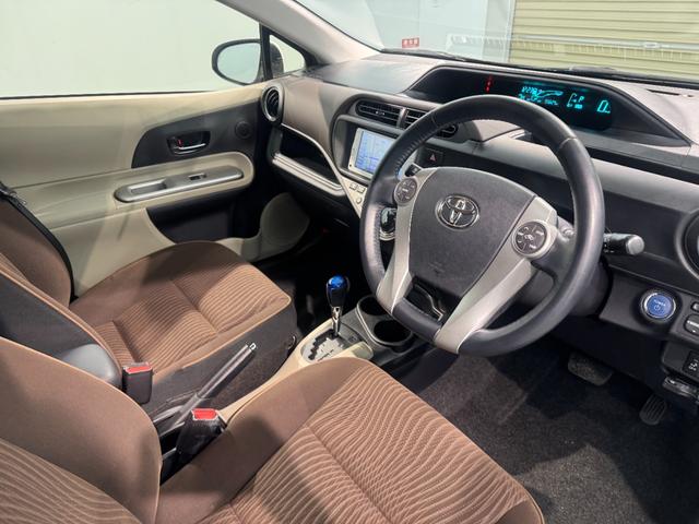 アクア Ｇ　ナビ　ワンセグＴＶ　Ｂｌｕｅｔｈｏｏｔｈ接続　バックカメラ　ＥＴＣ　ドライブレコーダー　純正エアロ　プッシュスタート　スマートキー（44枚目）