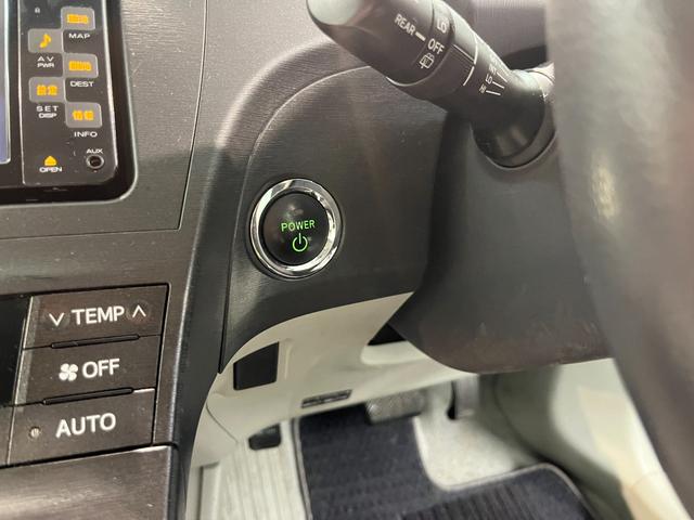 プリウス Ｓ　ＬＥＤエディション　ナビ　ワンセグＴＶ　バックカメラ　ＥＴＣ　ヘッドライトウォッシャー　ＬＥＤヘッドライト　フォグランプ　スマートキー　プッシュスタート（27枚目）