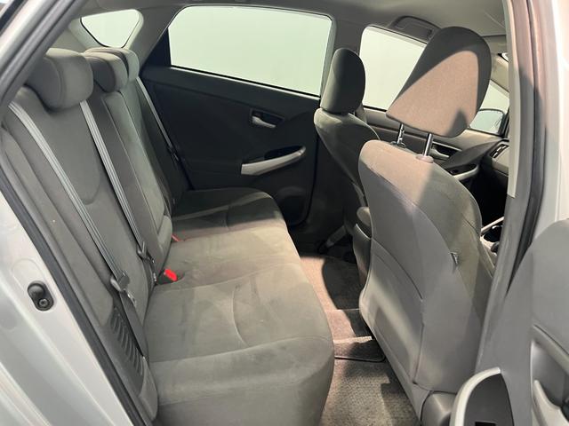 プリウス Ｓ　ナビ　ＴＶ　バックカメラ　ビルトインＥＴＣ　フォグランプ　オートライト　スマートキー　プッシュスタート　ＰＷ　ＰＳ（47枚目）