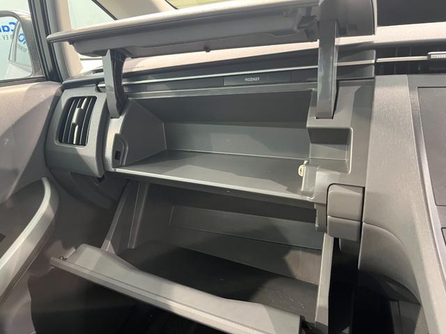 プリウス Ｓ　ナビ　ＴＶ　バックカメラ　ビルトインＥＴＣ　フォグランプ　オートライト　スマートキー　プッシュスタート　ＰＷ　ＰＳ（58枚目）