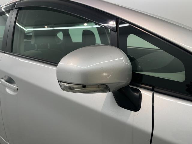 プリウス Ｓ　ナビ　ＴＶ　バックカメラ　ビルトインＥＴＣ　フォグランプ　オートライト　スマートキー　プッシュスタート　ＰＷ　ＰＳ（61枚目）