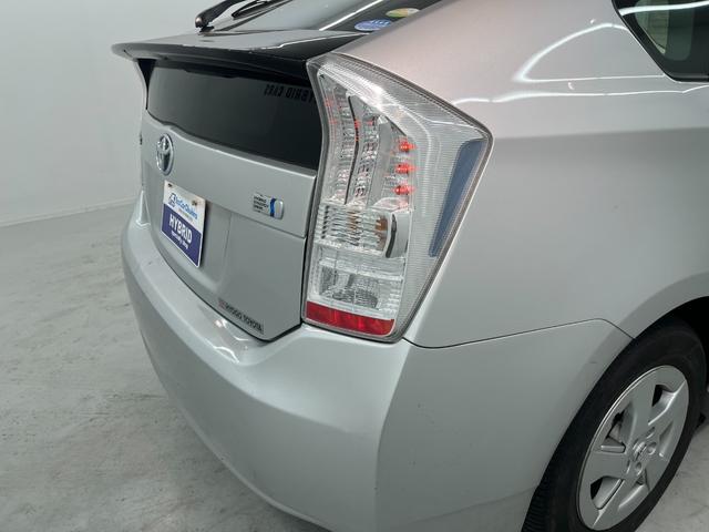 プリウス Ｓ　ナビ　ＴＶ　バックカメラ　ビルトインＥＴＣ　フォグランプ　オートライト　スマートキー　プッシュスタート　ＰＷ　ＰＳ（62枚目）