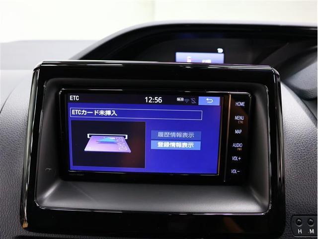 エスクァイア ハイブリッドＧｉ　フルセグ　メモリーナビ　ＤＶＤ再生　バックカメラ　衝突被害軽減システム　ＥＴＣ　両側電動スライド　ＬＥＤヘッドランプ　乗車定員７人　３列シート（10枚目）