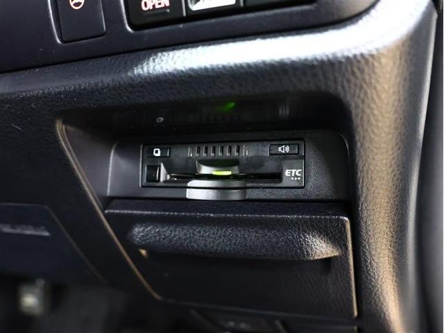 エスクァイア Gi プレミアムパッケージ ブラックテーラード フルセグ メモリーナビ DVD再生 後席モニター バックカメラ 衝突被害軽減システム ETC 両側電動スライド LEDヘッドランプ 乗車定員7人 3列シート アイドリングストップ(11枚目)