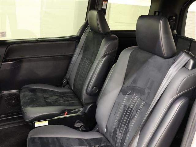 エスクァイア Gi プレミアムパッケージ ブラックテーラード フルセグ メモリーナビ DVD再生 後席モニター バックカメラ 衝突被害軽減システム ETC 両側電動スライド LEDヘッドランプ 乗車定員7人 3列シート アイドリングストップ(16枚目)