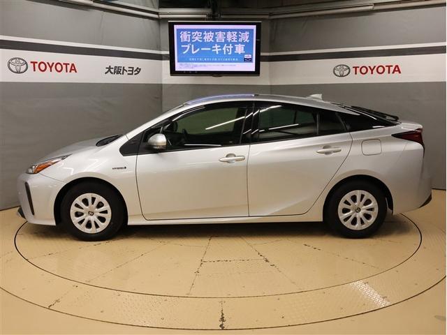 プリウス Ｓ　ワンセグ　メモリーナビ　バックカメラ　衝突被害軽減システム　ＥＴＣ　ＬＥＤヘッドランプ　車線逸脱装置　オートマチックハイビーム　レーダークルーズ（3枚目）