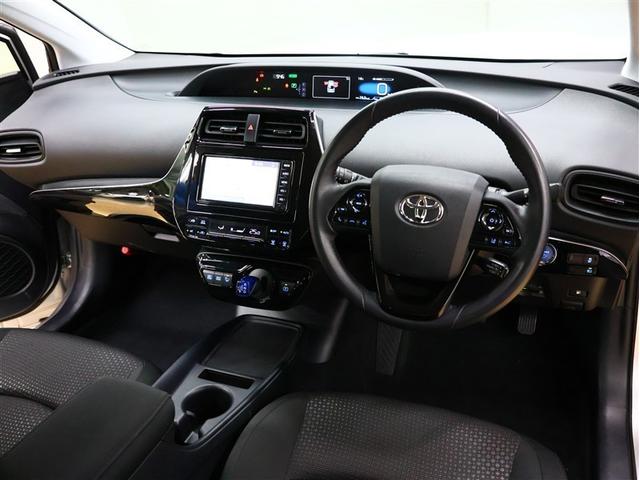 プリウス Ｓ　ワンセグ　メモリーナビ　バックカメラ　衝突被害軽減システム　ＥＴＣ　ＬＥＤヘッドランプ　車線逸脱装置　オートマチックハイビーム　レーダークルーズ（5枚目）