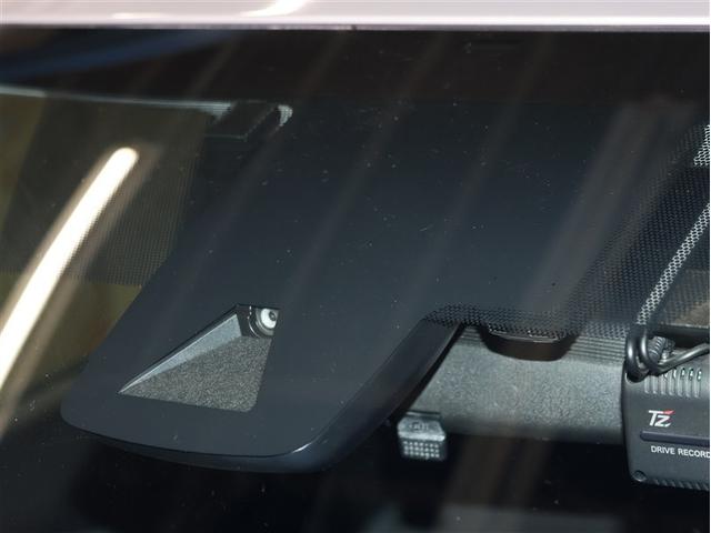 プリウス Ｓ　ワンセグ　メモリーナビ　バックカメラ　衝突被害軽減システム　ＥＴＣ　ＬＥＤヘッドランプ　車線逸脱装置　オートマチックハイビーム　レーダークルーズ（6枚目）