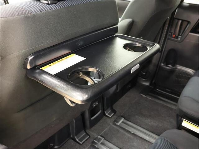 ノア ハイブリッドＸ　フルセグ　メモリーナビ　ＤＶＤ再生　衝突被害軽減システム　ＥＴＣ　電動スライドドア　ＬＥＤヘッドランプ　乗車定員７人　３列シート　車線逸脱装置　オートマチックハイビーム（17枚目）