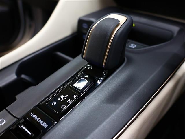 クラウンクロスオーバー Ｇアドバンスド　革シート　４ＷＤ　フルセグ　バックカメラ　衝突被害軽減システム　ＥＴＣ　ドラレコ　ＬＥＤヘッドランプ　車線逸脱装置　オートマチックハイビーム　ブラインドスポットモニター（27枚目）