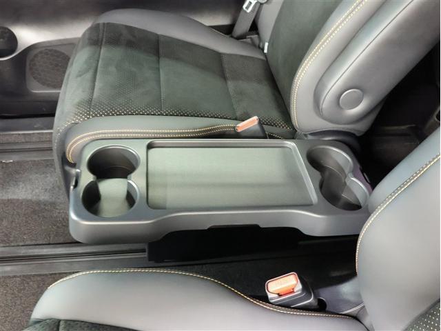 アルファード ２．５Ｓ　タイプゴールド　フルセグ　メモリーナビ　ＤＶＤ再生　バックカメラ　衝突被害軽減システム　ＥＴＣ　両側電動スライド　ＬＥＤヘッドランプ　乗車定員７人　３列シート　車線逸脱装置　オートマチックハイビーム（16枚目）