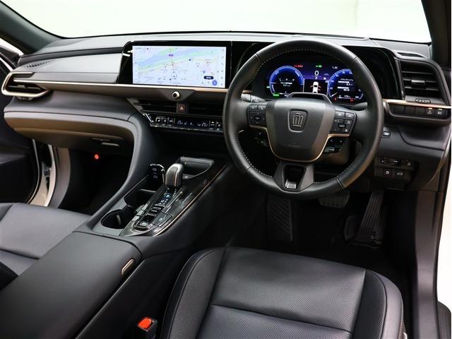 クラウンクロスオーバー Ｚ　革シート　４ＷＤ　フルセグ　メモリーナビ　バックカメラ　衝突被害軽減システム　ＥＴＣ　ドラレコ　ＬＥＤヘッドランプ　車線逸脱装置　オートマチックハイビーム　ブラインドスポットモニター（5枚目）