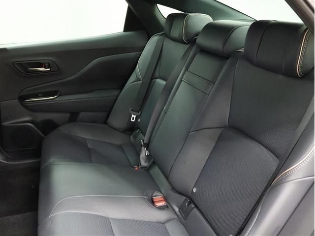 クラウンクロスオーバー Ｚ　革シート　４ＷＤ　フルセグ　メモリーナビ　バックカメラ　衝突被害軽減システム　ＥＴＣ　ドラレコ　ＬＥＤヘッドランプ　車線逸脱装置　オートマチックハイビーム　ブラインドスポットモニター（19枚目）