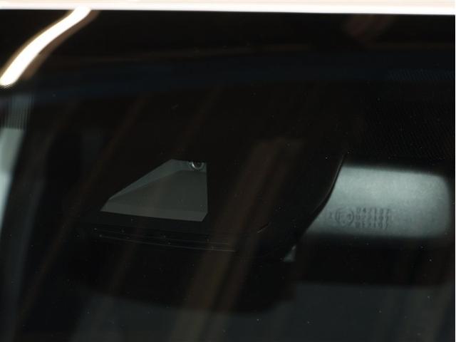 ヤリス ハイブリッドZ メモリーナビ バックカメラ 衝突被害軽減システム ETC LEDヘッドランプ パノラミックビューモニター ステアリングヒーター シートヒーター ブラインドスポットモニター(6枚目)