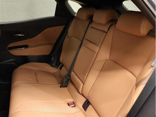 クラウンスポーツ Z 革シート サンルーフ 4WD フルセグ メモリーナビ バックカメラ 衝突被害軽減システム ETC ドラレコ LEDヘッドランプ パノラミックビューモニター ブラインドスポットモニター(19枚目)