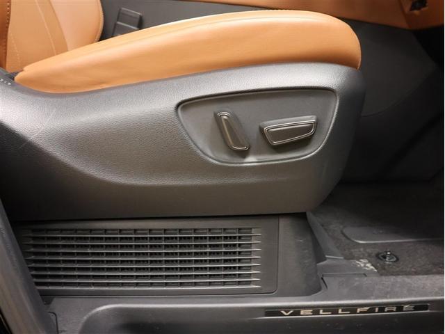 ヴェルファイアハイブリッド Ｚ　プレミア　革シート　サンルーフ　フルセグ　メモリーナビ　後席モニター　バックカメラ　衝突被害軽減システム　ＥＴＣ　両側電動スライド　ＬＥＤヘッドランプ　乗車定員７人　３列シート　フルエアロ（17枚目）