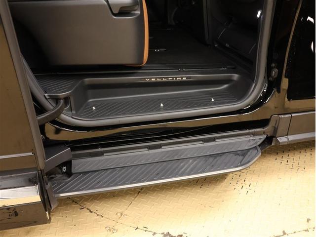ヴェルファイアハイブリッド Ｚ　プレミア　革シート　サンルーフ　フルセグ　メモリーナビ　後席モニター　バックカメラ　衝突被害軽減システム　ＥＴＣ　両側電動スライド　ＬＥＤヘッドランプ　乗車定員７人　３列シート　フルエアロ（29枚目）