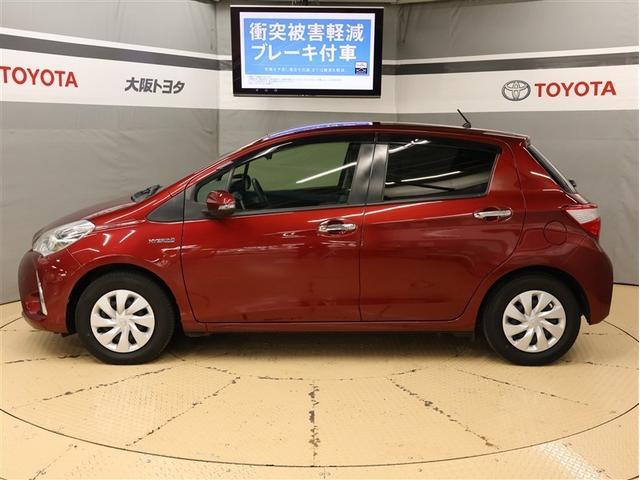 ヴィッツ ハイブリッドＦ　アミー　フルセグ　メモリーナビ　ＤＶＤ再生　バックカメラ　衝突被害軽減システム　ＥＴＣ　ＬＥＤヘッドランプ（3枚目）