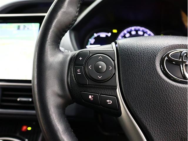 エスクァイア ハイブリッドＧｉプレミアムパッケジブラックテーラード　フルセグ　メモリーナビ　ＤＶＤ再生　後席モニター　バックカメラ　衝突被害軽減システム　ＥＴＣ　両側電動スライド　ＬＥＤヘッドランプ　乗車定員７人　３列シート（13枚目）