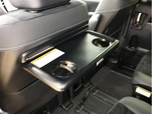 エスクァイア ハイブリッドＧｉプレミアムパッケジブラックテーラード　フルセグ　メモリーナビ　ＤＶＤ再生　後席モニター　バックカメラ　衝突被害軽減システム　ＥＴＣ　両側電動スライド　ＬＥＤヘッドランプ　乗車定員７人　３列シート（21枚目）