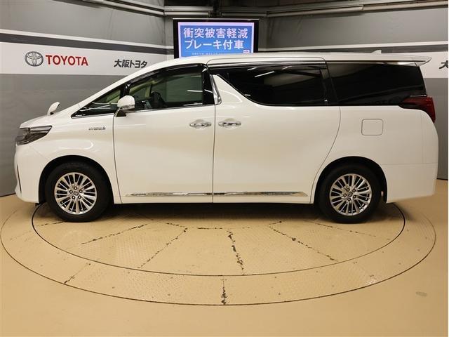 アルファードハイブリッド Ｇ　Ｆパッケージ　４ＷＤ　フルセグ　メモリーナビ　ＤＶＤ再生　バックカメラ　衝突被害軽減システム　ＥＴＣ　両側電動スライド　ＬＥＤヘッドランプ　乗車定員７人　３列シート（3枚目）