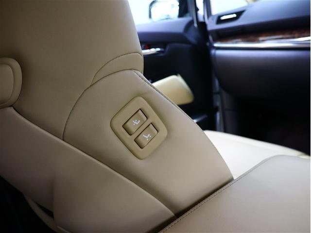 アルファードハイブリッド Ｇ　Ｆパッケージ　４ＷＤ　フルセグ　メモリーナビ　ＤＶＤ再生　バックカメラ　衝突被害軽減システム　ＥＴＣ　両側電動スライド　ＬＥＤヘッドランプ　乗車定員７人　３列シート（21枚目）