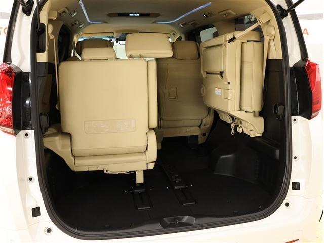 アルファードハイブリッド Ｇ　Ｆパッケージ　４ＷＤ　フルセグ　メモリーナビ　ＤＶＤ再生　バックカメラ　衝突被害軽減システム　ＥＴＣ　両側電動スライド　ＬＥＤヘッドランプ　乗車定員７人　３列シート（33枚目）