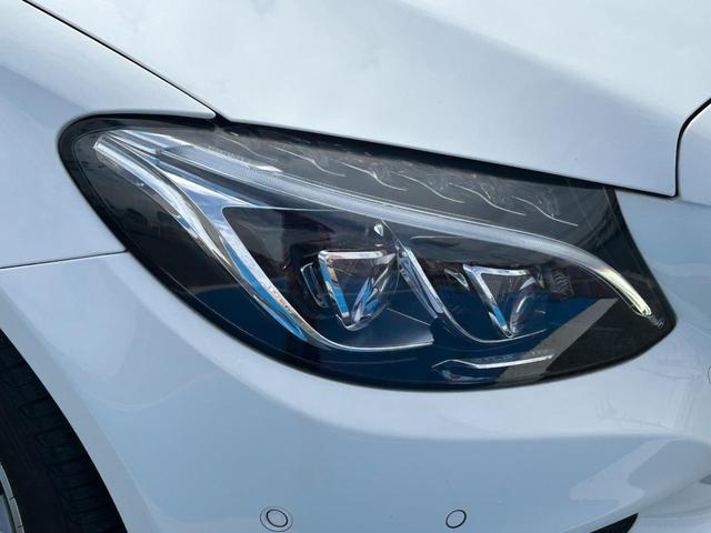 Ｃクラスステーションワゴン Ｃ２２０ｄ　ステーションワゴン　アバンギャルド　レーダーセーフティパッケージ／パーキングアシスト／パワーバックドア／ＬＥＤヘッドライト／シルバールーフレール／純正１７インチＡＷ／メーカーＨＤＤナビ／地デジＴＶ／Ｂカメラ／ＥＴＣ／キーレスゴー２個（18枚目）