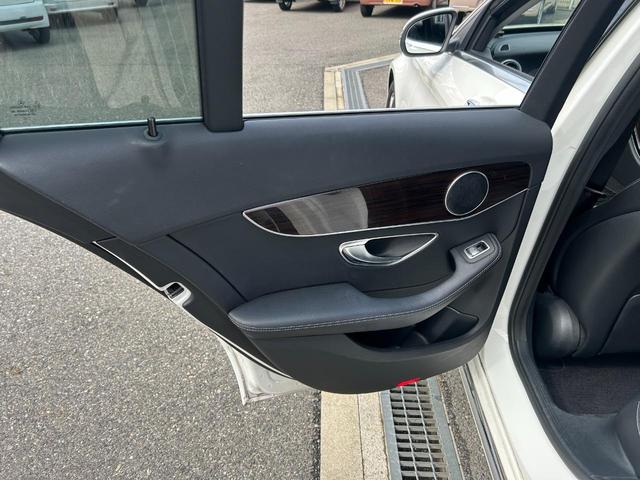 Ｃクラスステーションワゴン Ｃ２２０ｄ　ステーションワゴン　アバンギャルド　レーダーセーフティパッケージ／パーキングアシスト／パワーバックドア／ＬＥＤヘッドライト／シルバールーフレール／純正１７インチＡＷ／メーカーＨＤＤナビ／地デジＴＶ／Ｂカメラ／ＥＴＣ／キーレスゴー２個（34枚目）