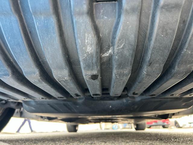 Ｃクラスステーションワゴン Ｃ２２０ｄ　ステーションワゴン　アバンギャルド　レーダーセーフティパッケージ／パーキングアシスト／パワーバックドア／ＬＥＤヘッドライト／シルバールーフレール／純正１７インチＡＷ／メーカーＨＤＤナビ／地デジＴＶ／Ｂカメラ／ＥＴＣ／キーレスゴー２個（60枚目）