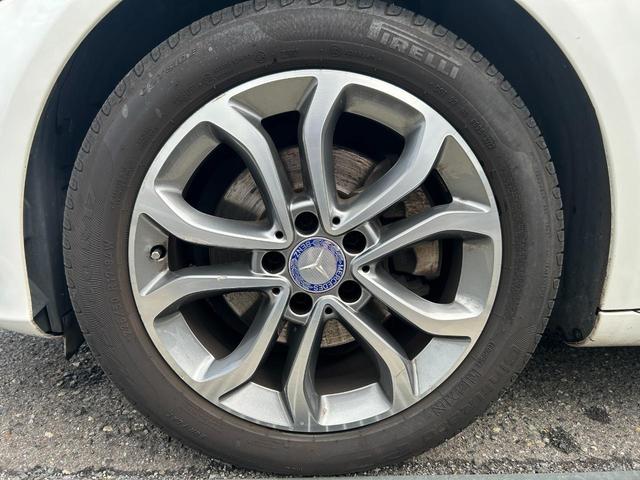 Ｃクラスステーションワゴン Ｃ２２０ｄ　ステーションワゴン　アバンギャルド　レーダーセーフティパッケージ／パーキングアシスト／パワーバックドア／ＬＥＤヘッドライト／シルバールーフレール／純正１７インチＡＷ／メーカーＨＤＤナビ／地デジＴＶ／Ｂカメラ／ＥＴＣ／キーレスゴー２個（64枚目）