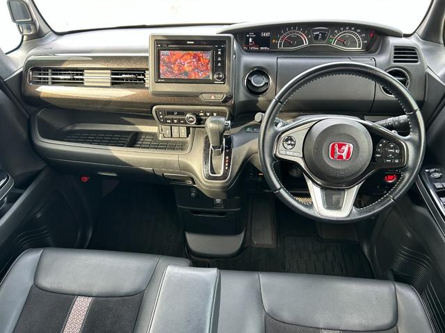 Ｎ－ＢＯＸカスタム Ｇ・Ｌターボホンダセンシング　ユーポス１年保証付き　ワンオーナー車　ディスプレイオーディオ　バックカメラ　ビルトインＥＴＣ　ワンセグＴＶ　両側パワースライドドア　スマートキー　パドルシフト（3枚目）