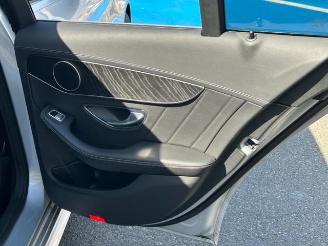 Cクラスステーションワゴン C200 ステーションワゴン スポーツ本革仕様 半年保証付 ブラック革シート パワーシート/シートヒーター ヘッドアップディスプレイ ブラインドスポットアシスト ルーフレール LEDヘッドライト パドルシフト メーカーナビ フルセグ Bカメラ(26枚目)