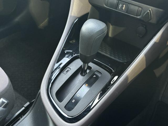 ヤリス Ｇ　新車保障継承／ワンオナ／ディスプレイオーディオナビ／Ｆモデリスタスポイラー／リアカメラ／セーフティーセンス／ビルトインＥＴＣ／ＧＲフロントバンパーガーニッシュ／ＬＥＤフォグ／外ＡＷ／スマートキー２個（16枚目）